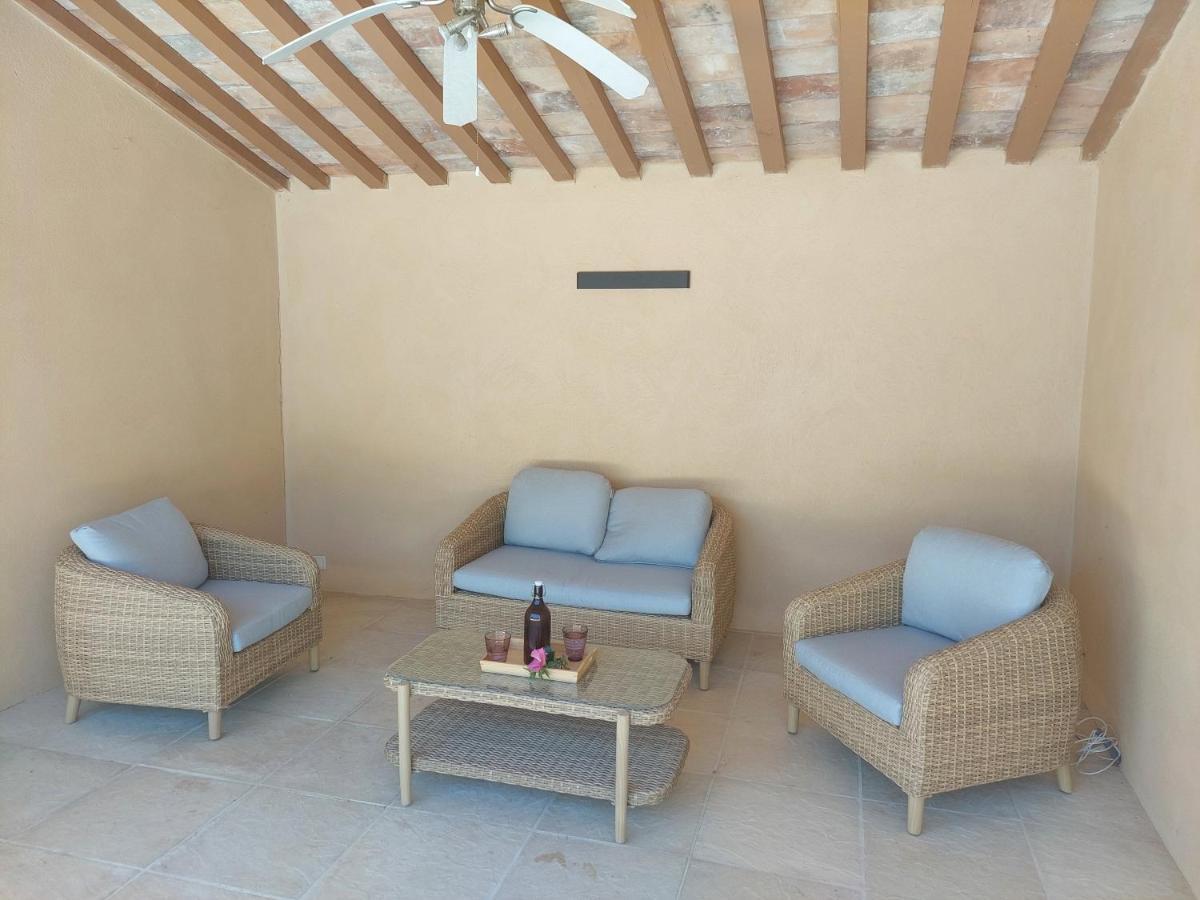Mas La Gentille ,,, A La Campagne , Beautiful Outdoor , Swimming Pool , Pool House , Nice Green Garden , Bbq ,,, Only For You , Pour Passer Un Sejour Inoubliable Pernes-les-Fontaines Exteriér fotografie