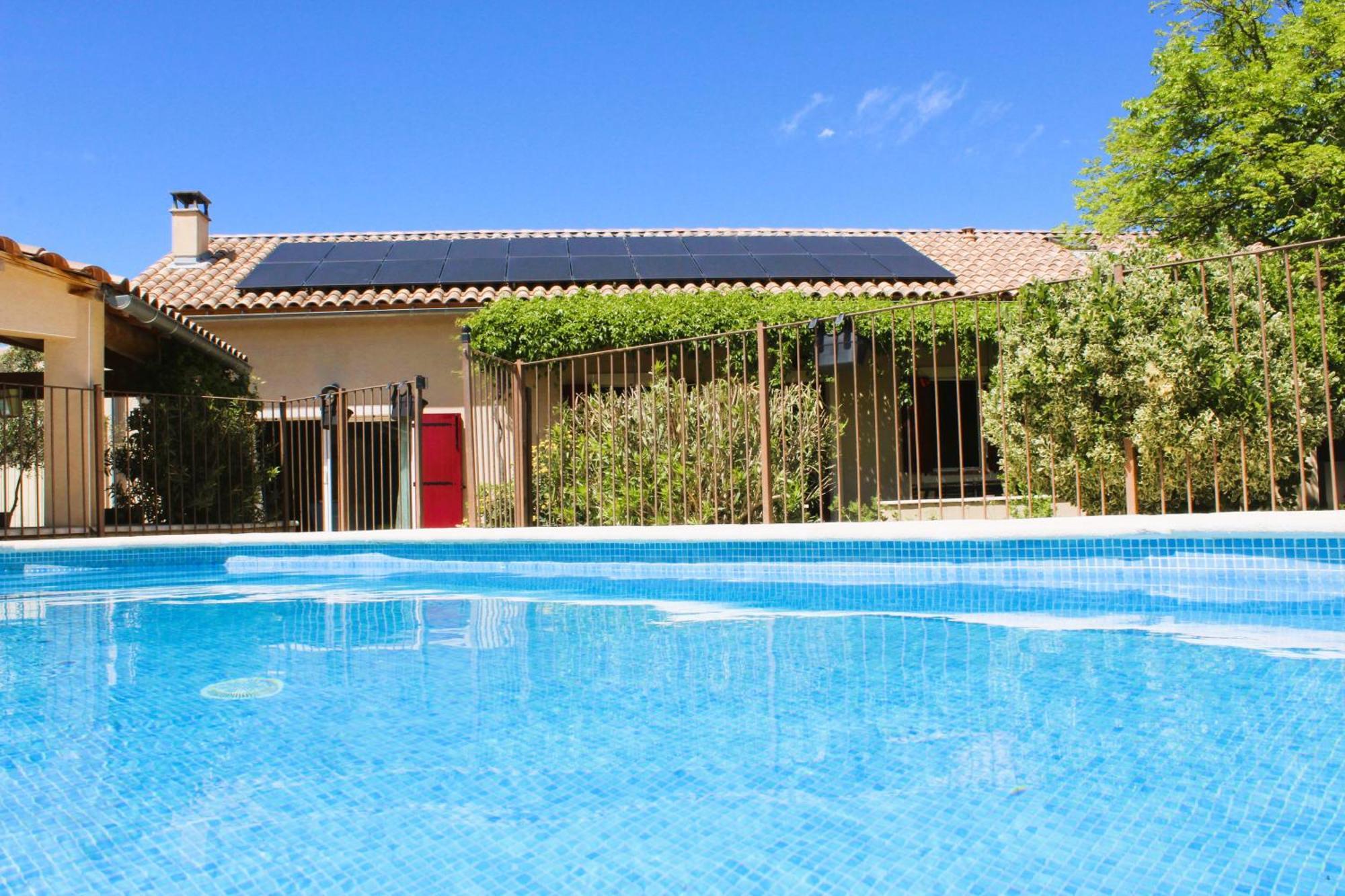 Mas La Gentille ,,, A La Campagne , Beautiful Outdoor , Swimming Pool , Pool House , Nice Green Garden , Bbq ,,, Only For You , Pour Passer Un Sejour Inoubliable Pernes-les-Fontaines Exteriér fotografie